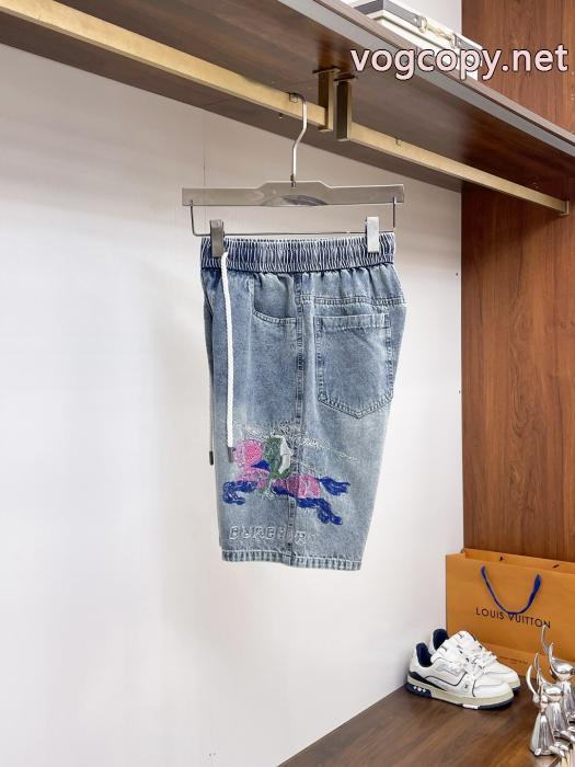 大絶賛の履き心地! 抜群な通気性 セールで入手!偽 ブランド 販売BURBERRYデニムパンツ_0_1