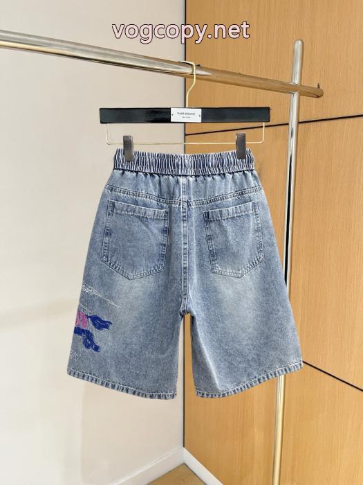 大絶賛の履き心地! 抜群な通気性 セールで入手!偽 ブランド 販売BURBERRYデニムパンツ_0_4