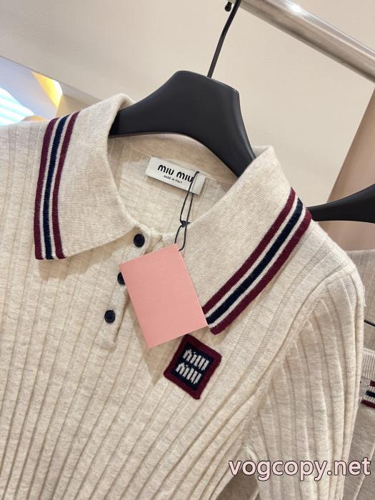 MIUMIUスーパー コピー 安心大幅値下げ 旬スタイルに早変わり! 2026年春限定 永遠の定番半袖._0_1