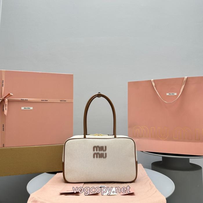 コピー 商品 販売バッグ派手すぎず 各色人気入手困難！ トレンド商品MIUMIU._0_0
