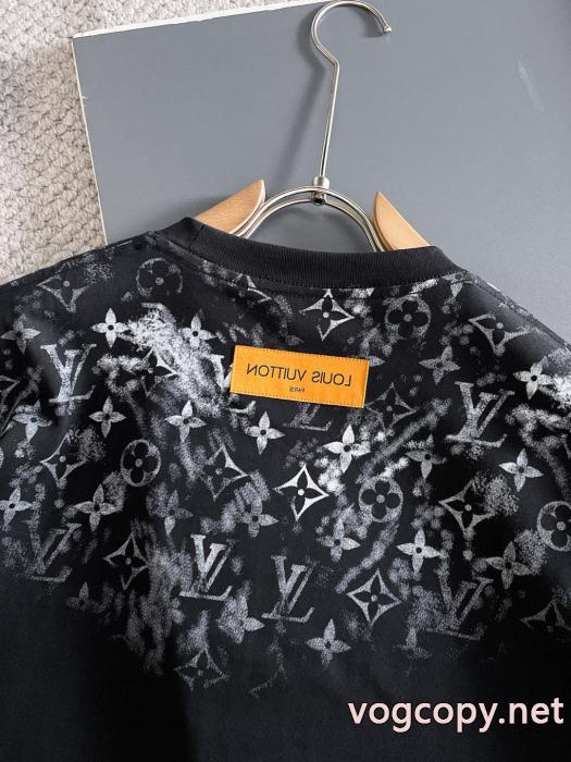 偽 ブランド 通販半袖TシャツLOUIS VUITTON大人気新作 ファッション 人気 人気急上昇中_0_1