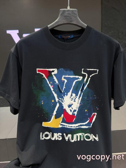 スーパー コピー 品今季トレンド ラグジュアリーの王道 新鮮ながら上品LOUIS VUITTON半袖Tシャツ_0_2