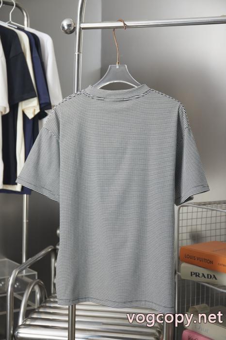 ルイ ヴィトン軽やかな素材感 季節感のある 人気名品コピー 通販半袖Tシャツ_0_0