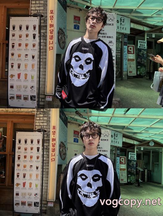 シュプリーム長袖Tシャツ格安新品 モダンな印象 2026年人気商品コピー ブランド 通販_0_1