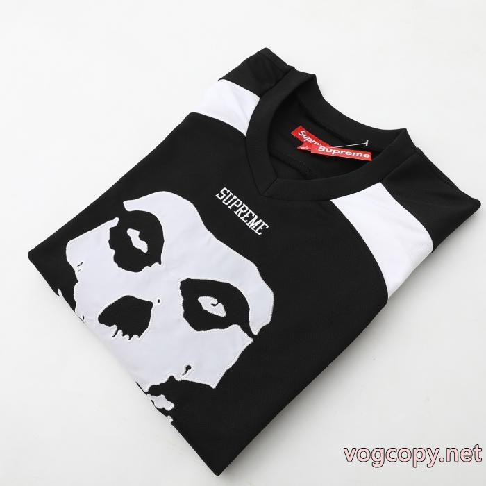 シュプリーム長袖Tシャツ格安新品 モダンな印象 2026年人気商品コピー ブランド 通販_0_3