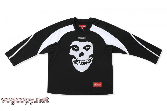 シュプリーム長袖Tシャツ格安新品 モダンな印象 2026年人気商品コピー ブランド 通販_0_4