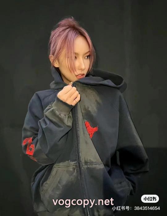 パーカーBALENCIAGA存在感は抜群 ビックシルエット 暖かな着心地ブランド コピー 専門_0_2