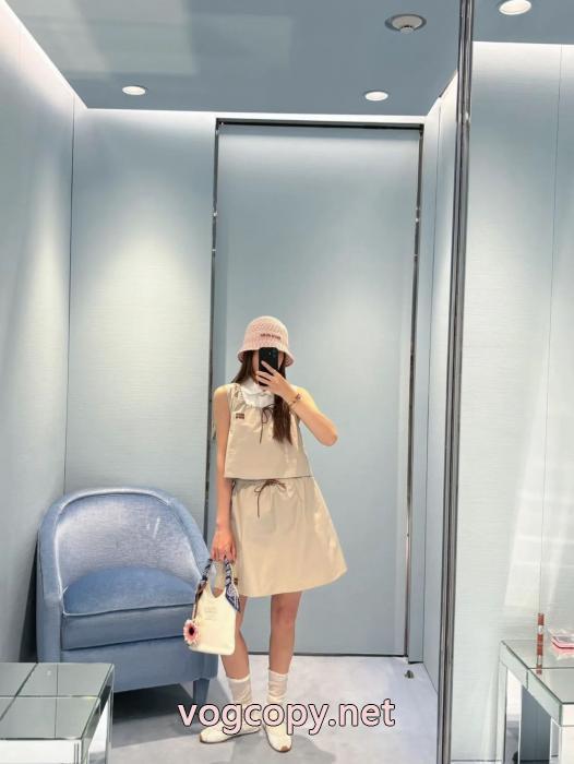 ミュウミュウスーパー コピー ブランドセット洗練デザイン 2026新入荷 女性大好き._0_5