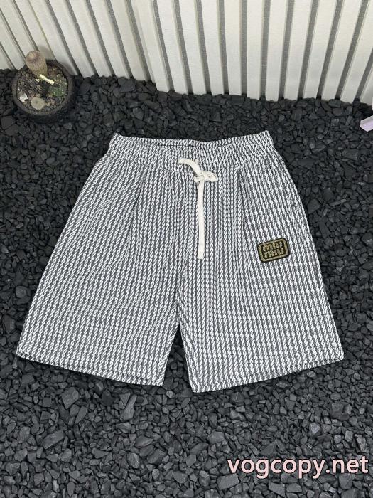 スーパー コピー 安心ズボン夏の最旬スタイルを楽しい 甘い輝きを放っ 必見 国内即発ミュウミュウ._0_1