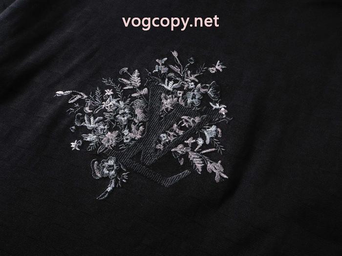 LOUIS VUITTONラグジュアリーな雰囲気 新品人気上昇 秀作モデルブランド 激安半袖Tシャツ_0_3