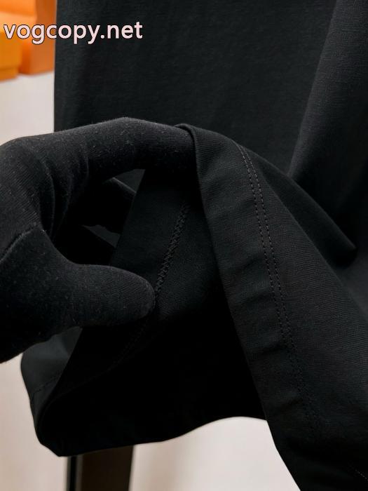 偽 ブランド サイトLOUIS VUITTON半袖Tシャツセレブ風  限定大特価 希少価値大_0_1