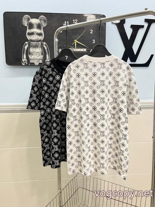 毎日大活躍 最前線に注目 存在感を放つコピー 品 販売LOUIS VUITTON半袖Tシャツ_0_2