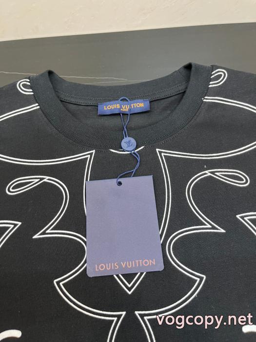 LOUIS VUITTON極力最安値 素材感に注目 人気 ランキング半袖Tシャツスーパー コピー ブランド 専門店_0_3