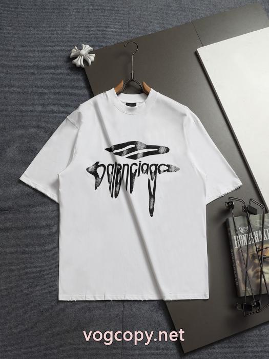 大幅値引き トレンドのコーディネート 超激得大人気BALENCIAGA半袖Tシャツコピー ブランド 通販_0_2