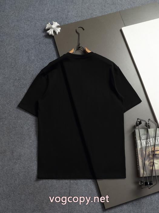 完売寸前 希少　2026限定品海外即発 人気アイテムも同時にチェック半袖Tシャツスーパーコピー2026BURBERRY_0_2