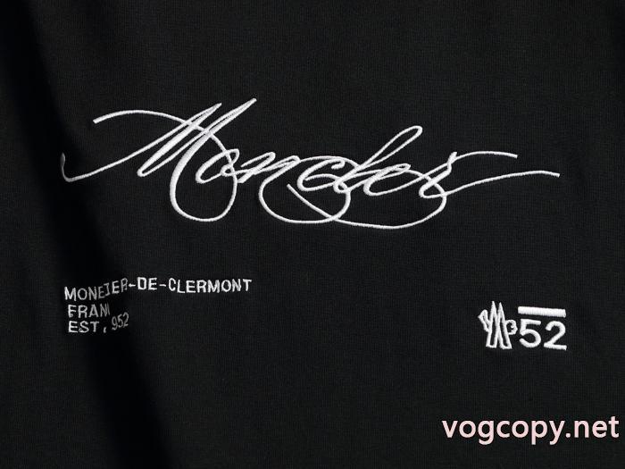 ブランド コピー ショップ半袖Tシャツ軽量で大容量 保温力に優れた 人気急上昇MONCLER_0_1