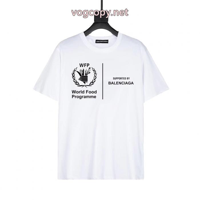 ブランド コピーロゴが美しい 26AWの最新アイテム 完売間近半袖TシャツBALENCIAGA_0_2