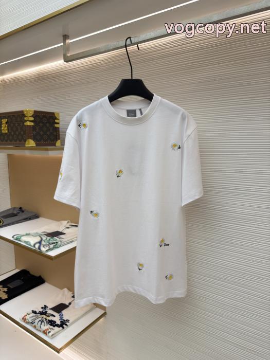 夏の定番スタイル 一気にトレンド感満載な着こなし お得SALEDior半袖Tシャツ激安 ブランド_0_0