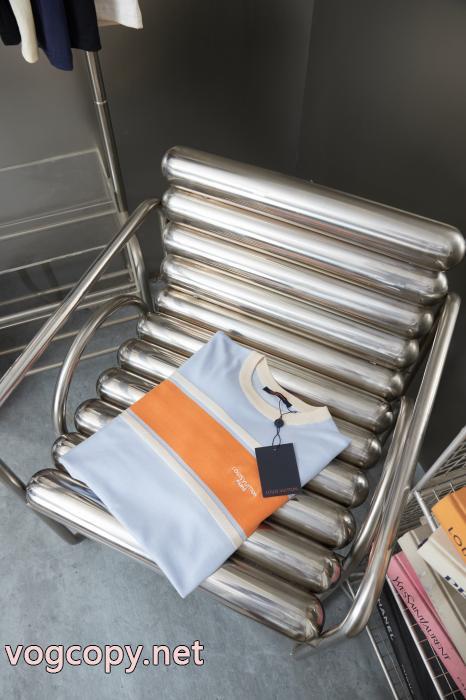 ブランド 激安LOUIS VUITTON１点限り！VIP顧客セール 最新作入荷 お得な価格で登場半袖Tシャツ_0_3