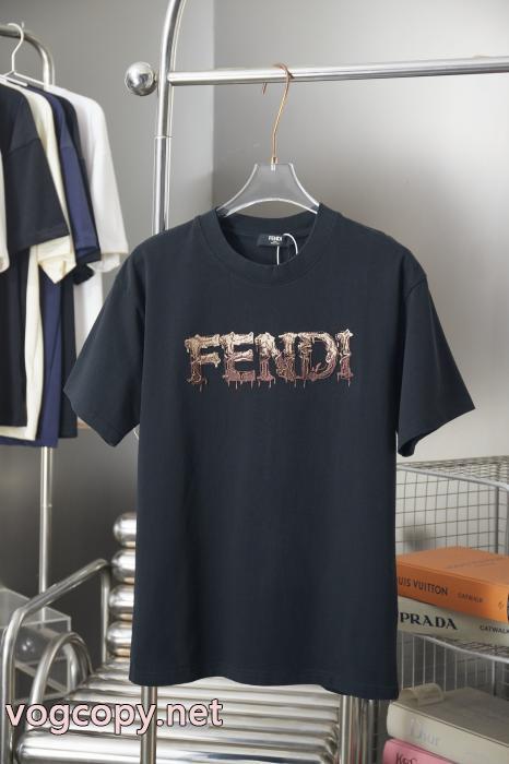 FENDI2026新作新品 上品シックなお品 新作コレクションが登場コピー ブランド 販売半袖Tシャツ_0_1