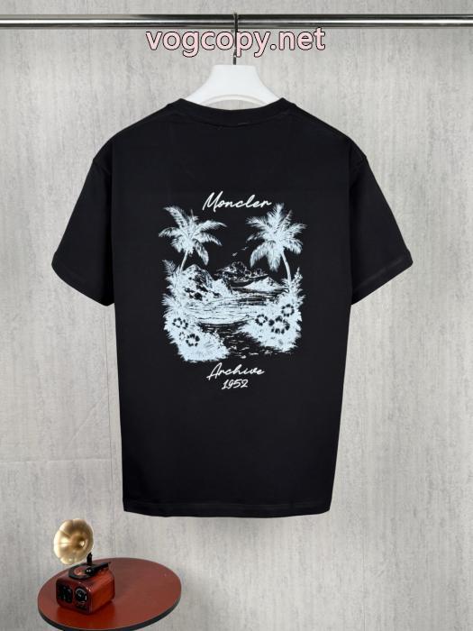 ブランド コピーMONCLERモードな逸品 即発送最新作！ 快適な着心地半袖Tシャツ_0_2