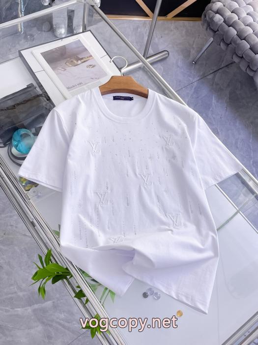 コピー ブランド 販売2026年夏最新作 抜け感のあるスタイルが完成 お買い得新作LOUIS VUITTON半袖Tシャツ_0_2