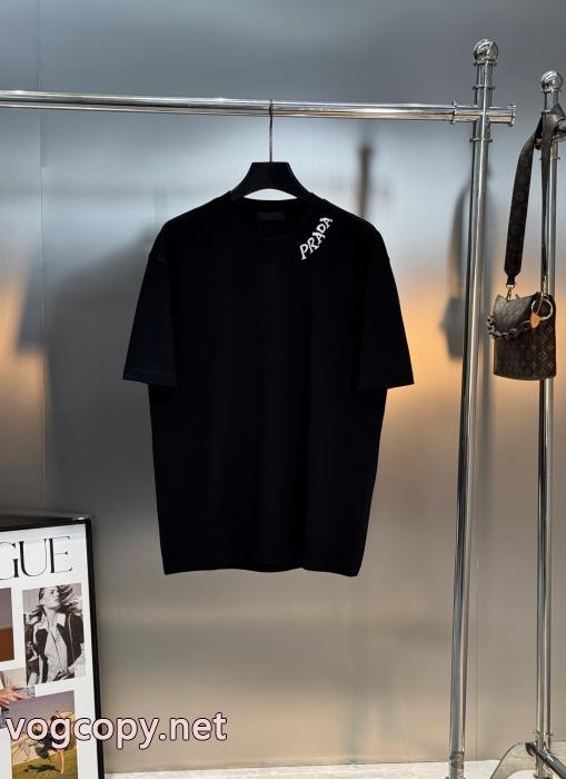 実用性 通年使えるアイテム 26SS関税込み半袖TシャツPRADA通販 ブランド_0_0