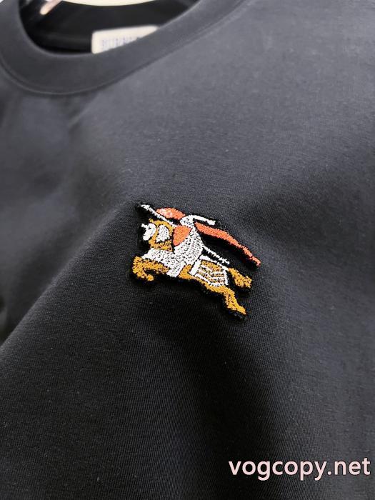 上品な印象 安い海外限定 お洒落上級者にも半袖Tシャツブランド コピー 販売BURBERRY_0_1