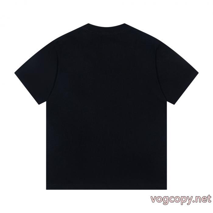 絶対欲しい新作 売り切れ間近 大人カジュアル半袖Tシャツスーパー コピー 通販 優良CELINE_0_1