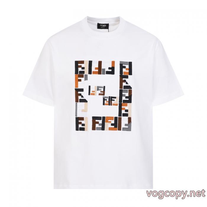 スーパー コピー ブランド 専門店雑誌掲載人気アイテム 大変大人気2026 定番人気FENDI半袖Tシャツ_0_0
