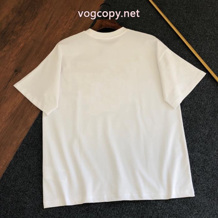 スーパー コピー 品半袖Tシャツ発表の新作モデル 風通しの良いフレア 完売間近FENDI_0_2