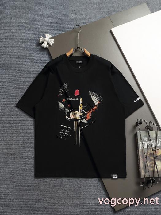 バレンシアガブランド コピー 販売半袖Tシャツ風合いが魅力 限定デザイン大人気完売前に 今年の2026コーデに活躍する_0_1