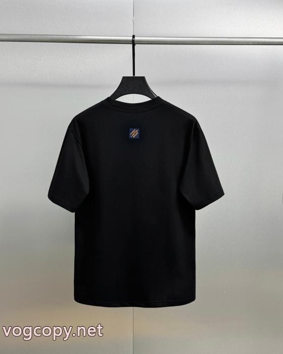コピー 通販半袖Tシャツナチュラル 今からの季節にピッタリ！  有名人の愛用品LOUIS VUITTON_0_5