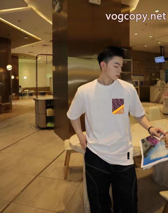 半袖Tシャツ偽 ブランド 販売FENDI北欧ブランド 人気セール260%新品 新作入荷格安_0_4
