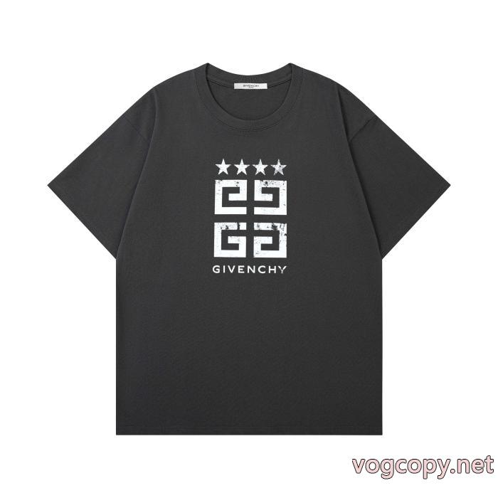 GIVENCHYコピー 商品 販売大絶賛の履き心地! 実用性は勿論 即発送可能半袖Tシャツ_0_4