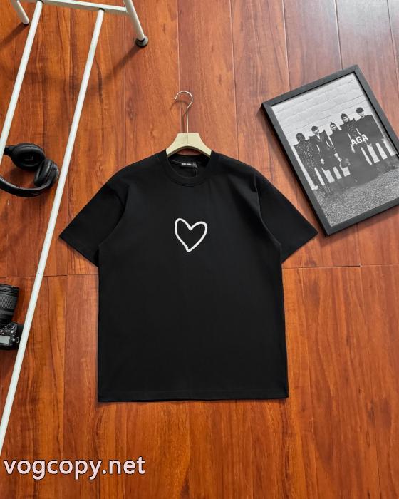 2026年人気商品 日本未入荷 最前線新作コピー 商品 ブランド半袖Tシャツバレンシアガ_0_1