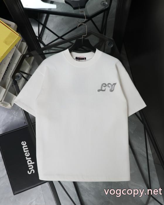 偽物 ブランド 激安即納!最大半額 完売確実! 素晴らしい2026の新作LOUIS VUITTON半袖Tシャツ_0_0