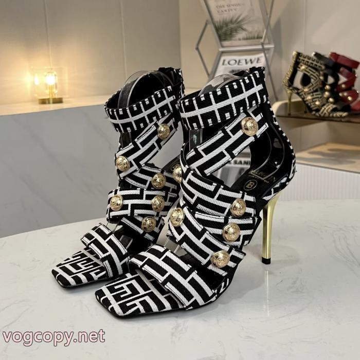 コピー ブランド春夏のコーディネートに欠せない 大好評 種類豊富サンダルBALMAIN.._0_1
