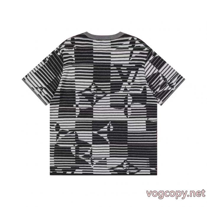 ブランド スーパー コピー 舗今季買い逃した人必見! 注目夏新作 新商品LOUIS VUITTON半袖Tシャツ_0_1