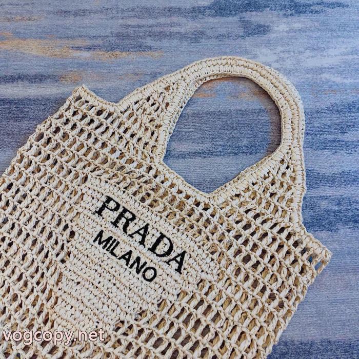 PRADAトップスからチラ見える安心 今人気の上品 手触りがいいコピー ブランド 通販 安心バッグ._0_2