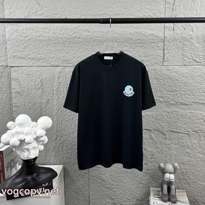 MONCLER再入荷が嬉しい2026 海外セレブが注目アイテム 見つけてほしい一品半袖Tシャツブランド 偽物_0_0