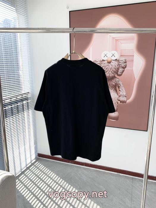 ブランド コピー 激安Gucc1お洒落新作 格安！     2026最新入荷半袖Tシャツ_0_3