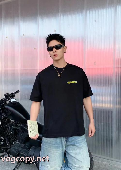 激安 通販 専門店VIP価格 高級感溢れるデザイン お洒落さんの愛用率が高い半袖TシャツBALENCIAGA_0_1