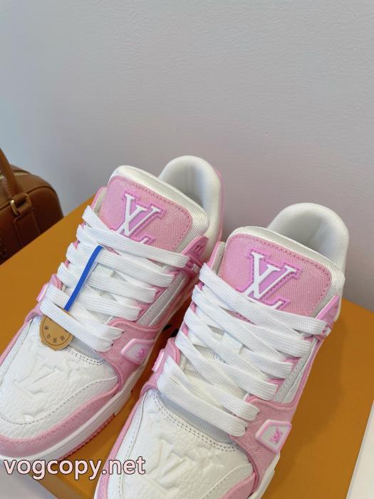 最新のアイテム 大人っぼい ストリート系スニーカーブランド コピー 優良店LOUIS VUITTON.._0_1