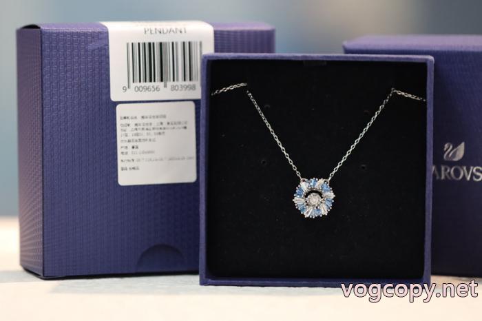 SWAROVSKIアクセサリーコピー 品 ブランド雑誌掲載新作 圧倒的な高級感 様々なシーンに.._0_1