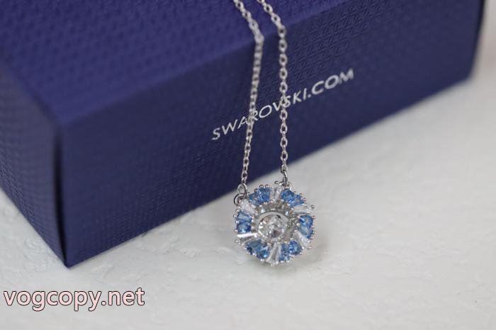 SWAROVSKIアクセサリーコピー 品 ブランド雑誌掲載新作 圧倒的な高級感 様々なシーンに.._0_4