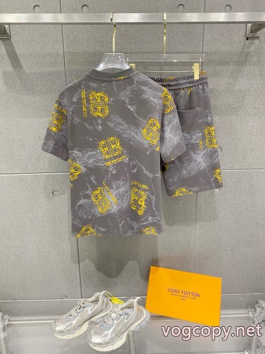 BALENCIAGA穿き心地も快適 超数量限定 大人気希少激安 通販 ブランドセット_0_1