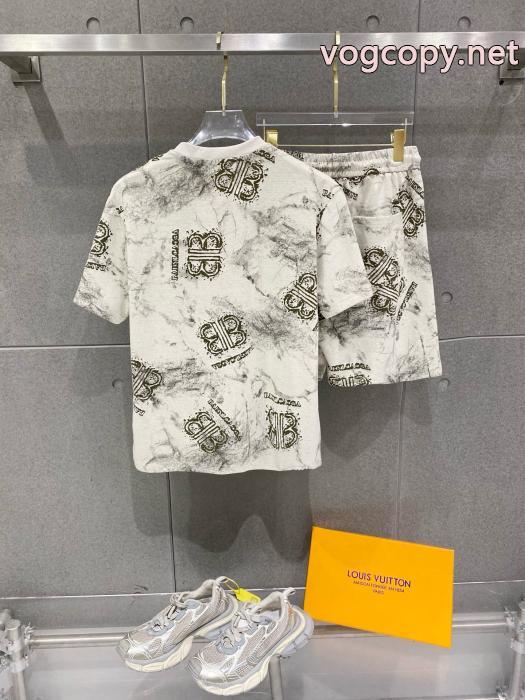 BALENCIAGA穿き心地も快適 超数量限定 大人気希少激安 通販 ブランドセット_0_4