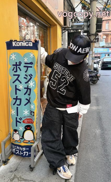 便利なアイテム！ 清涼感あるカジュアル 今一番熱いブランド コピーTシャツシュプリーム._0_3
