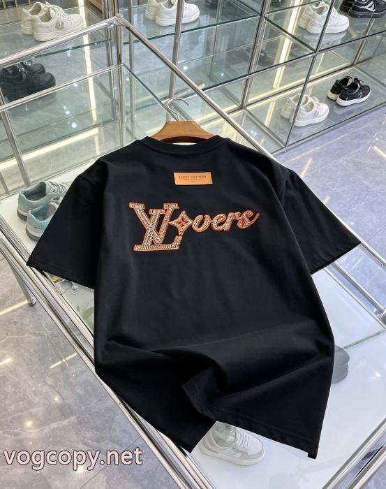 爆買いお買い得 2026夏に意外と人気な新作 海外セレブ愛用LOUIS VUITTON半袖Tシャツブランド コピー 通販_0_2
